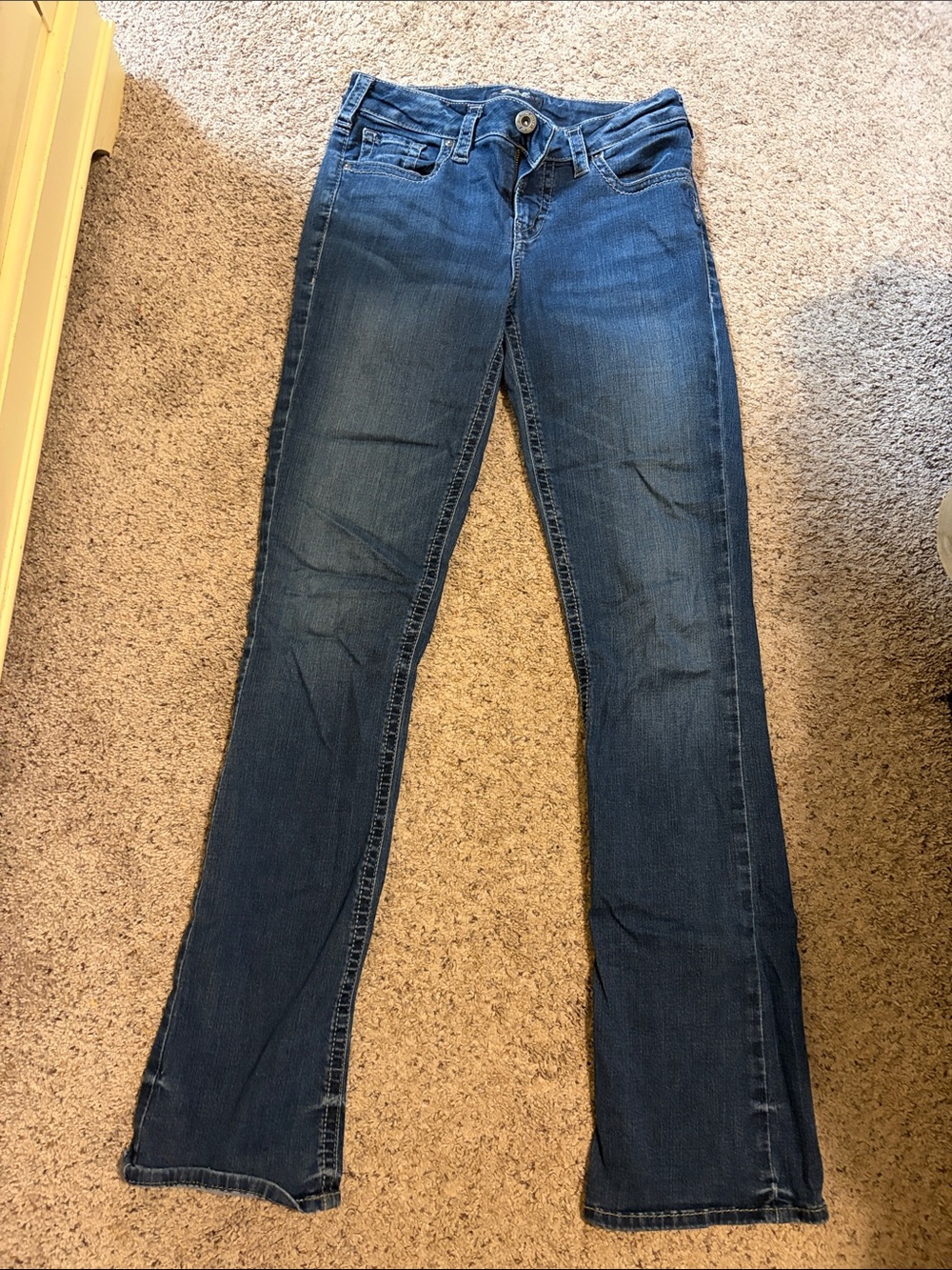 Silver Jeans Women's Boot Cut Denim in Medium Blue Wash